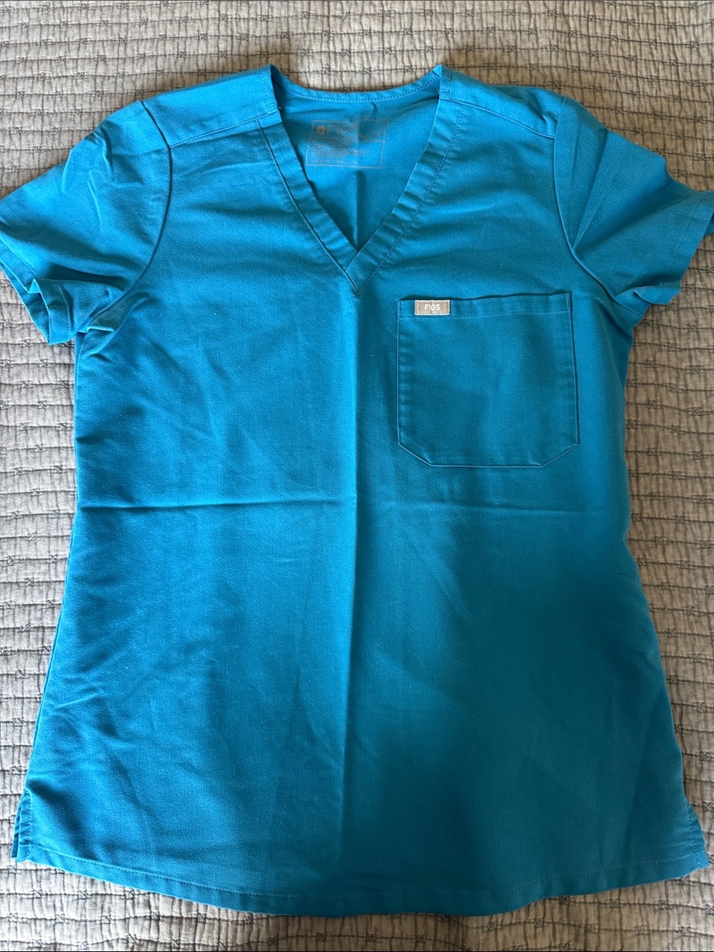 Figs Women's Short Sleeve V-Neck Scrub Top Teal Blue